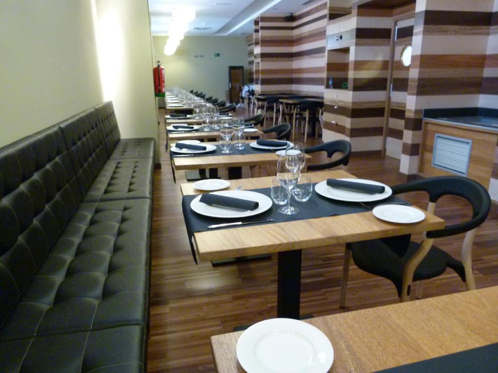 Hotel Río Hortega Valladolid Buitenkant foto